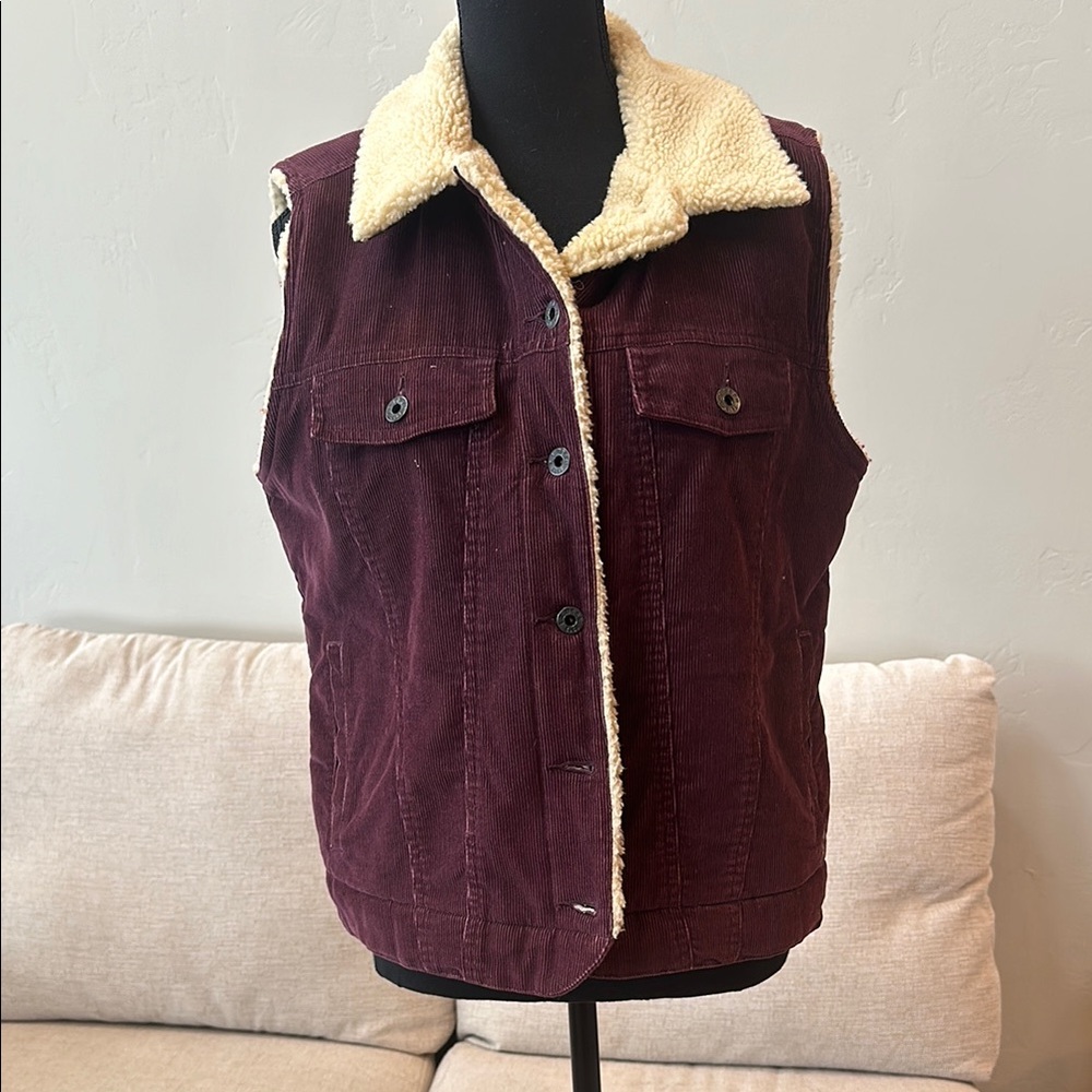L.L Bean Burgundy Corduroy Sherpa-Lined Vest